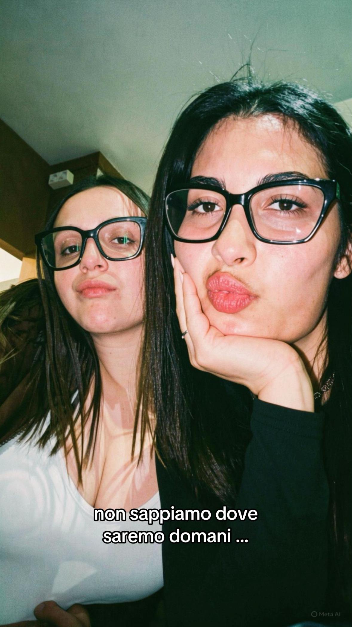 @vairoromina