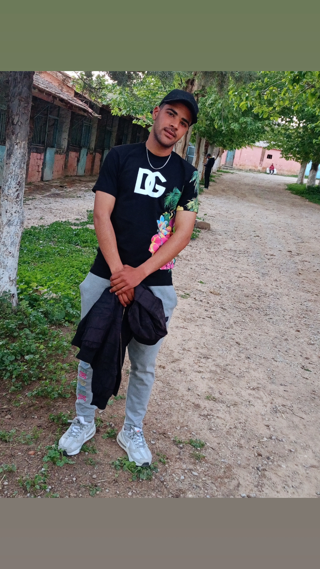 @https://vm.tiktok.com/ZM2JoFkG