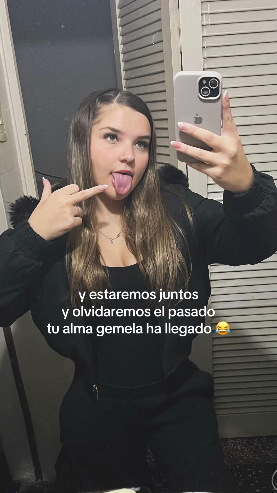 @camila