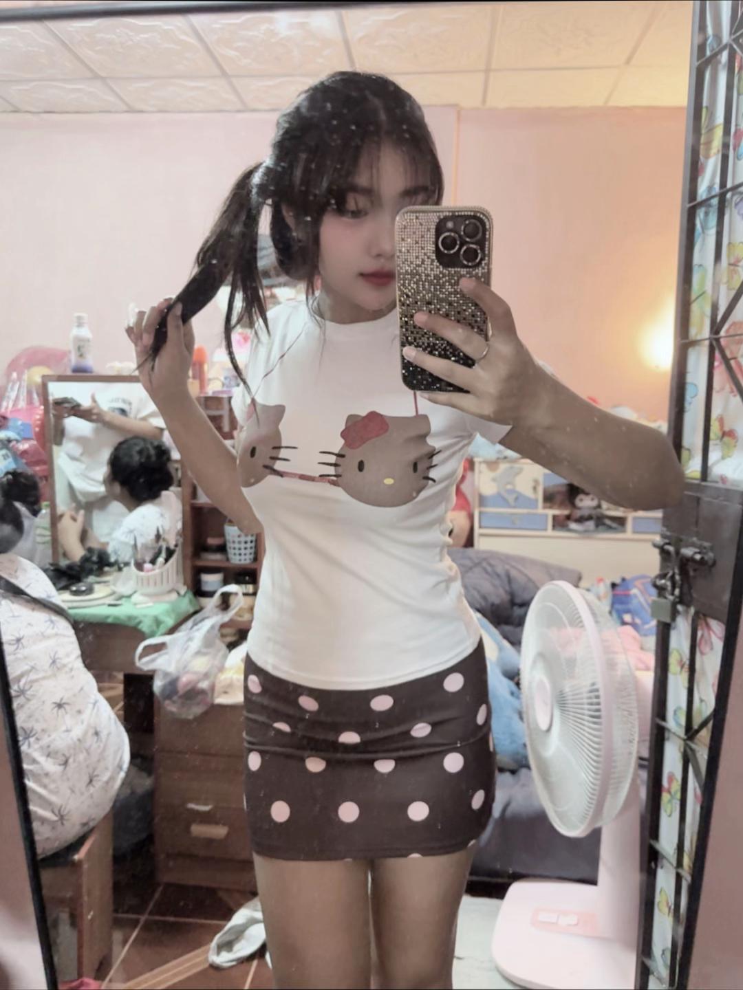 @Chompoo