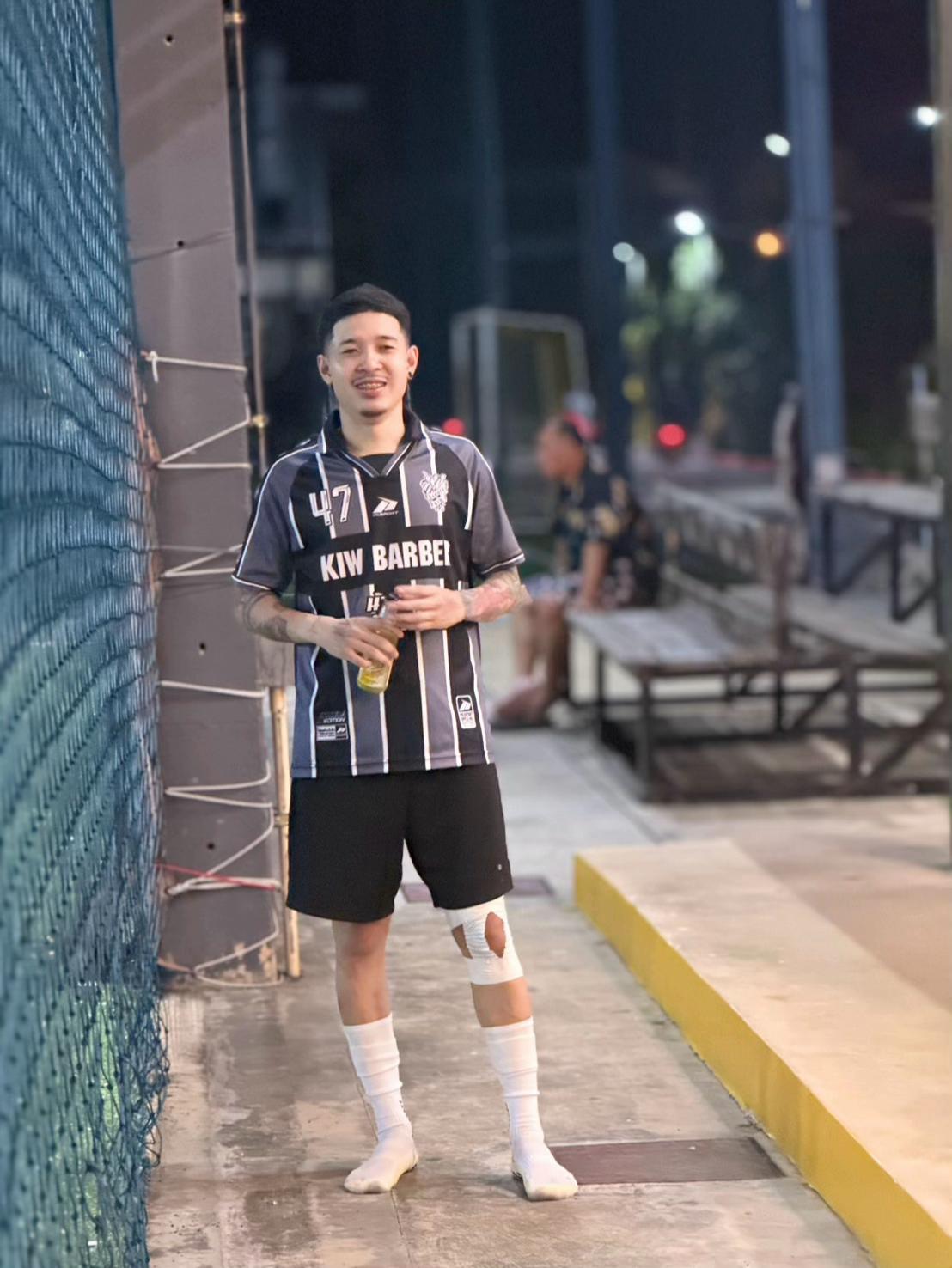 @คิว ฐากูร