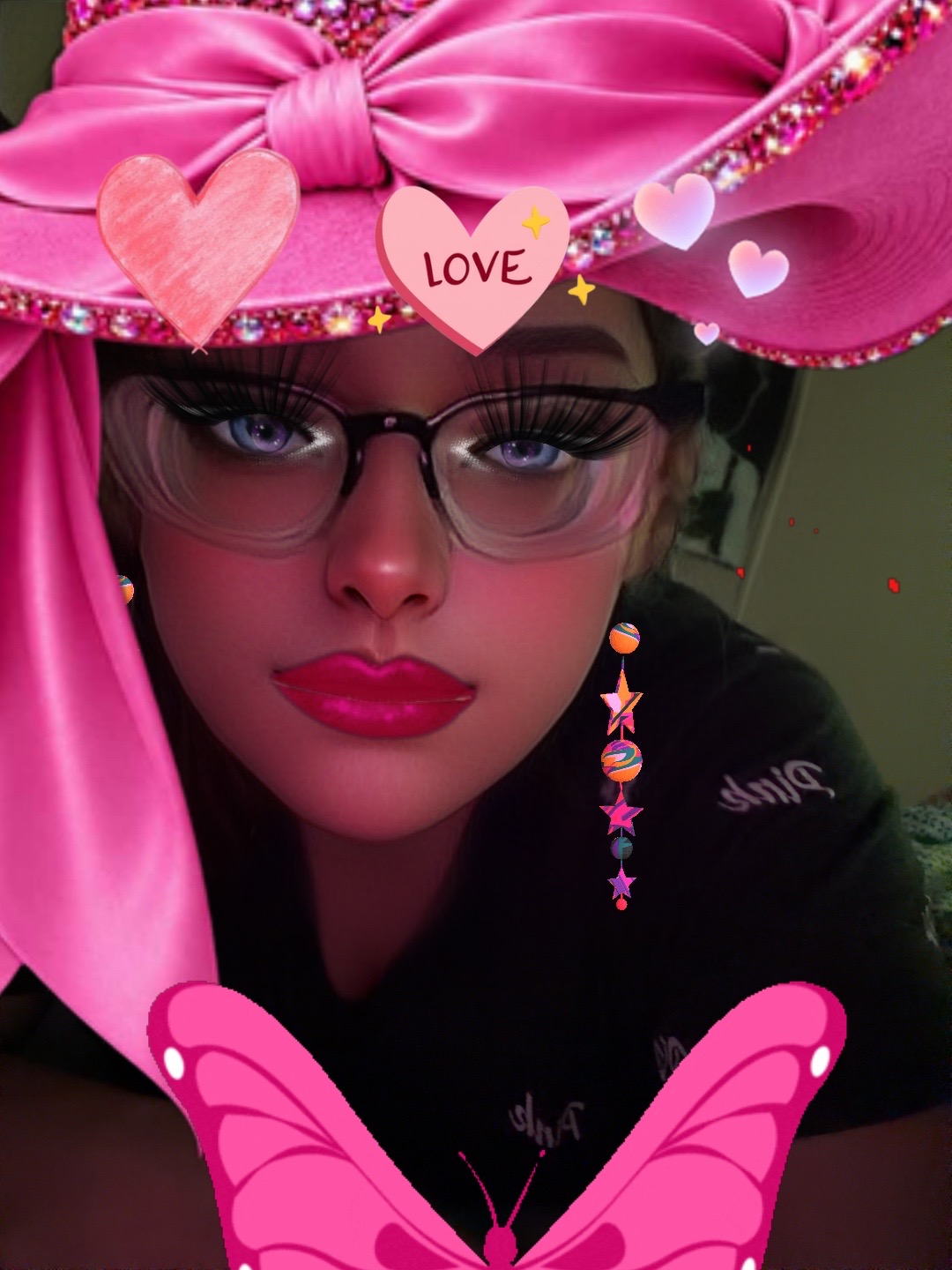 @Angelina Gonzalez🌸👩❤️💋👩