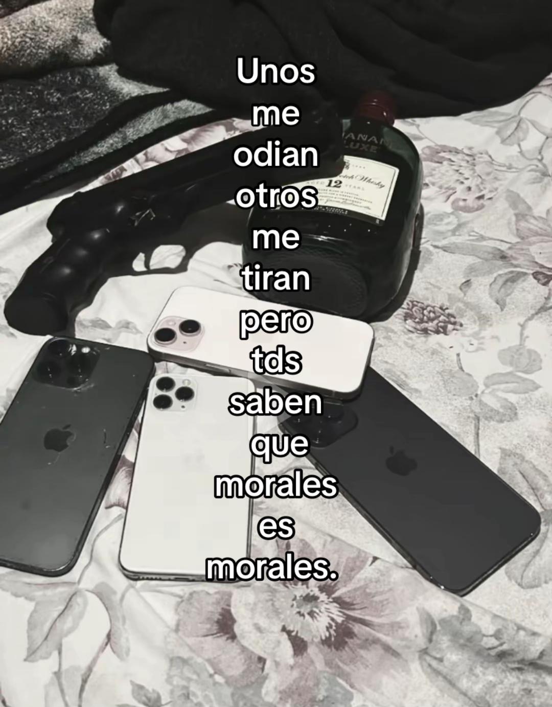 @Alex_🎭