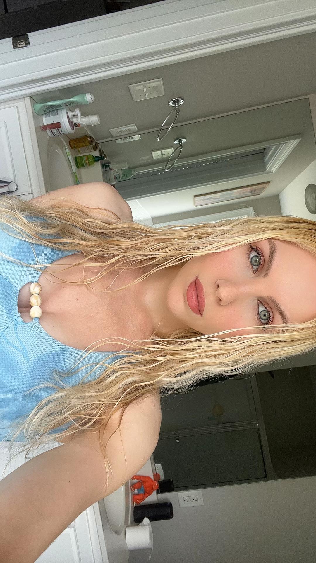 @BethanieVictoria