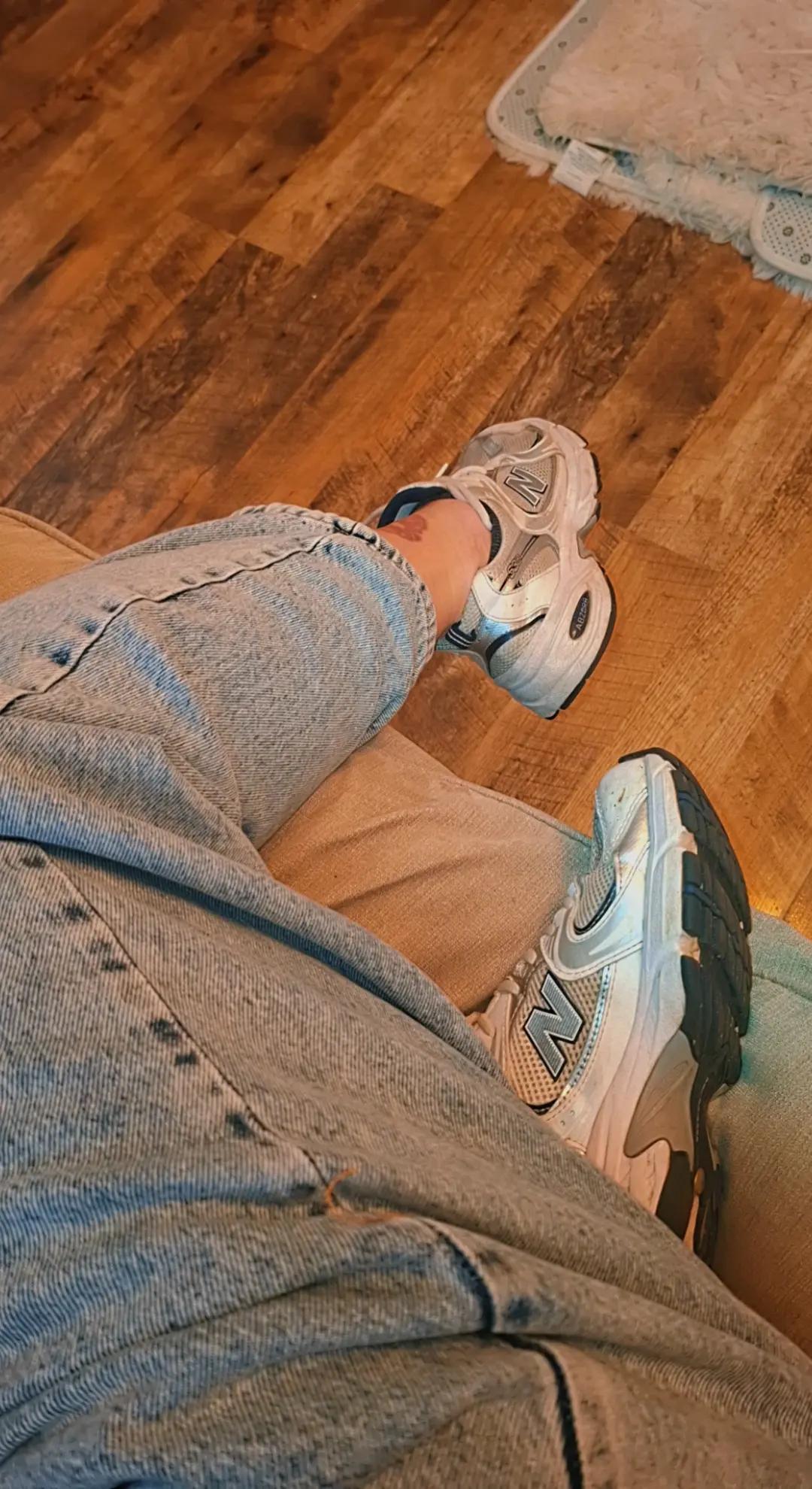 @𝕿𝖍𝖊𝖌𝖊𝖔𝖗𝖉𝖎𝖊𝕼𝖚𝖊𝖊𝖓