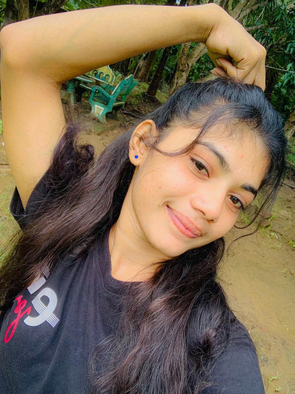 @° ᥫ᭡_ηιѕнυ _gυяℓ ☁️🦋 !! "