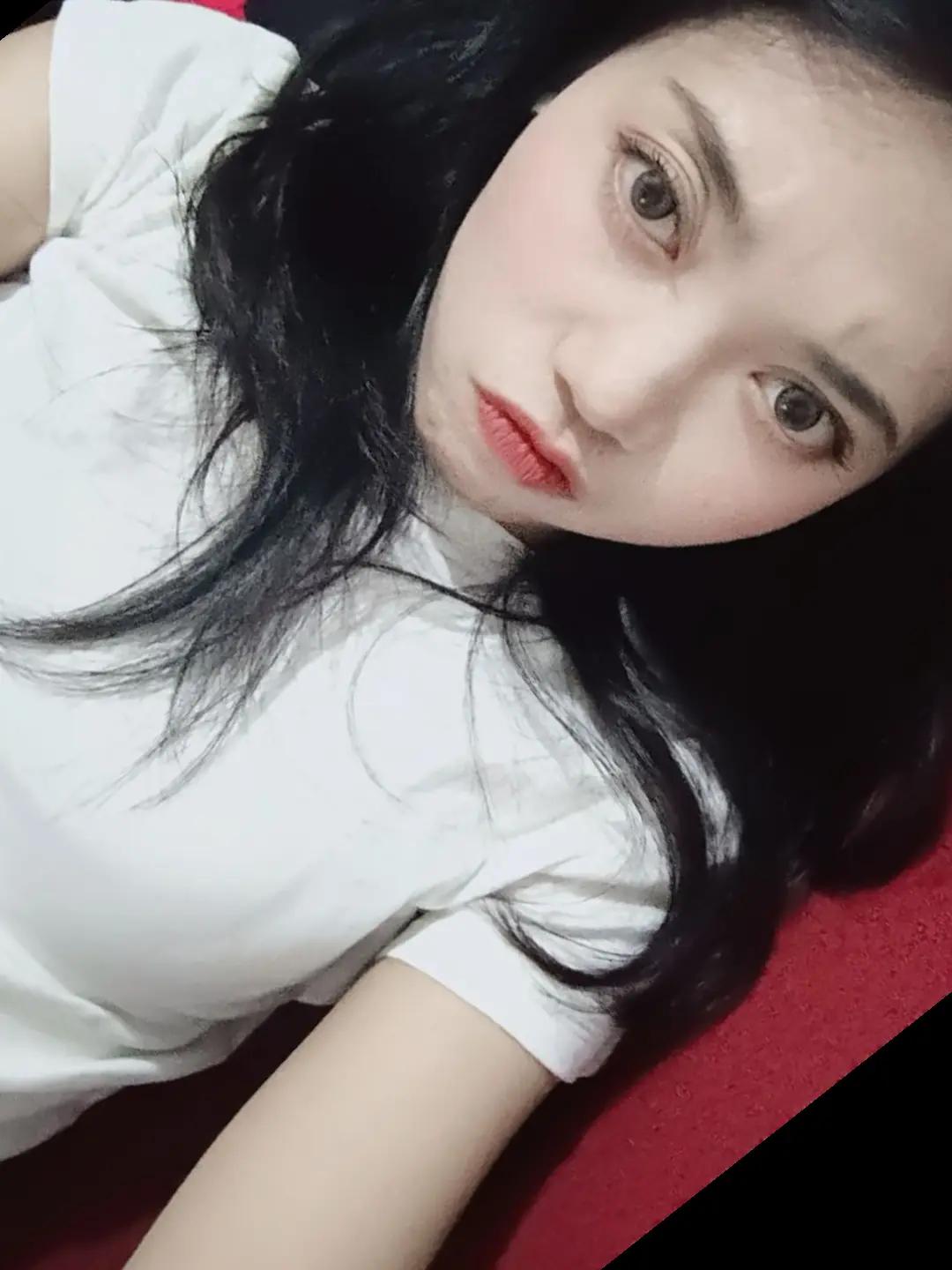 @🐰
