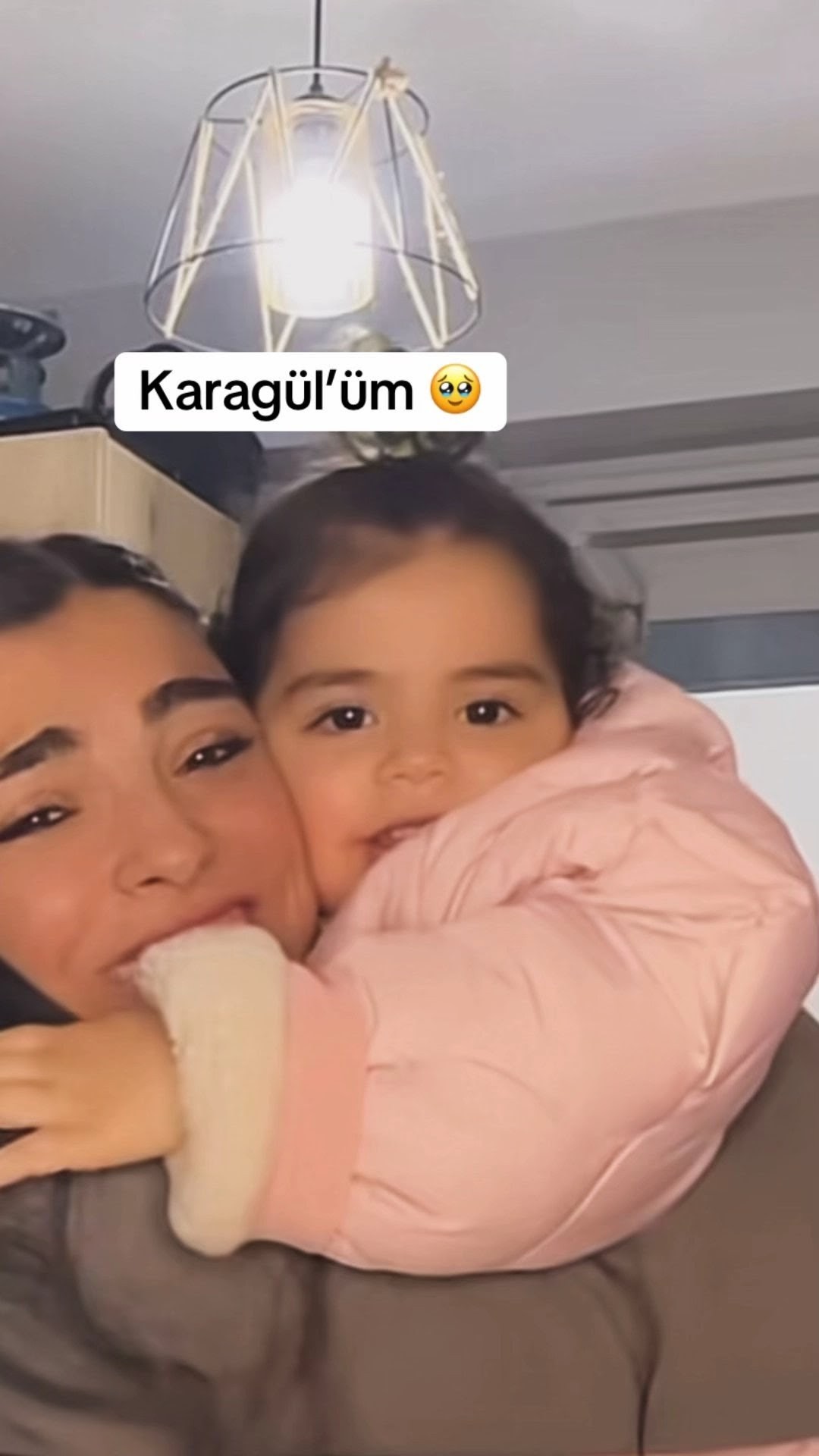 @Karagül (Merve) diva 🖤🩷