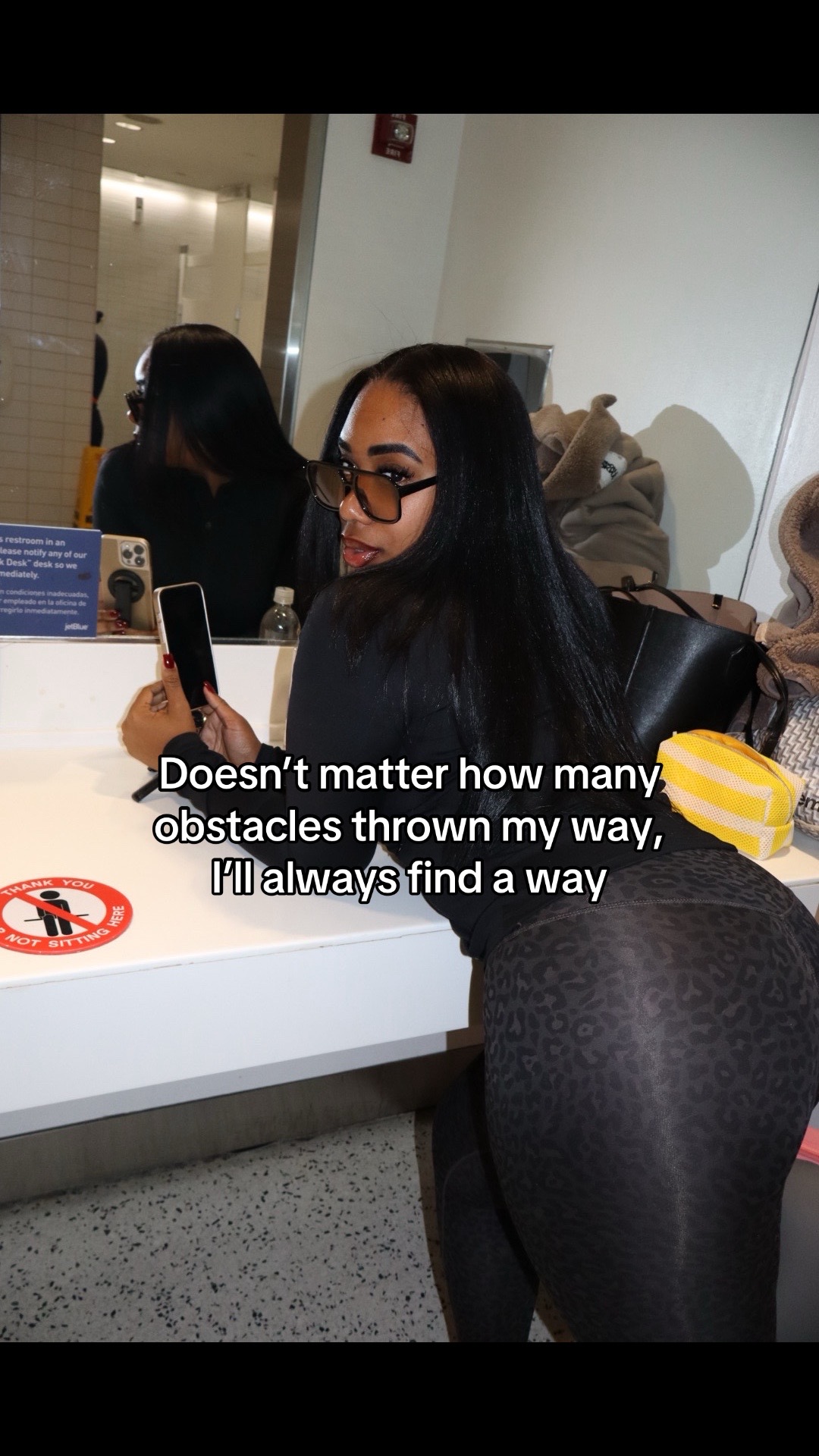 @Isla Glow LLC