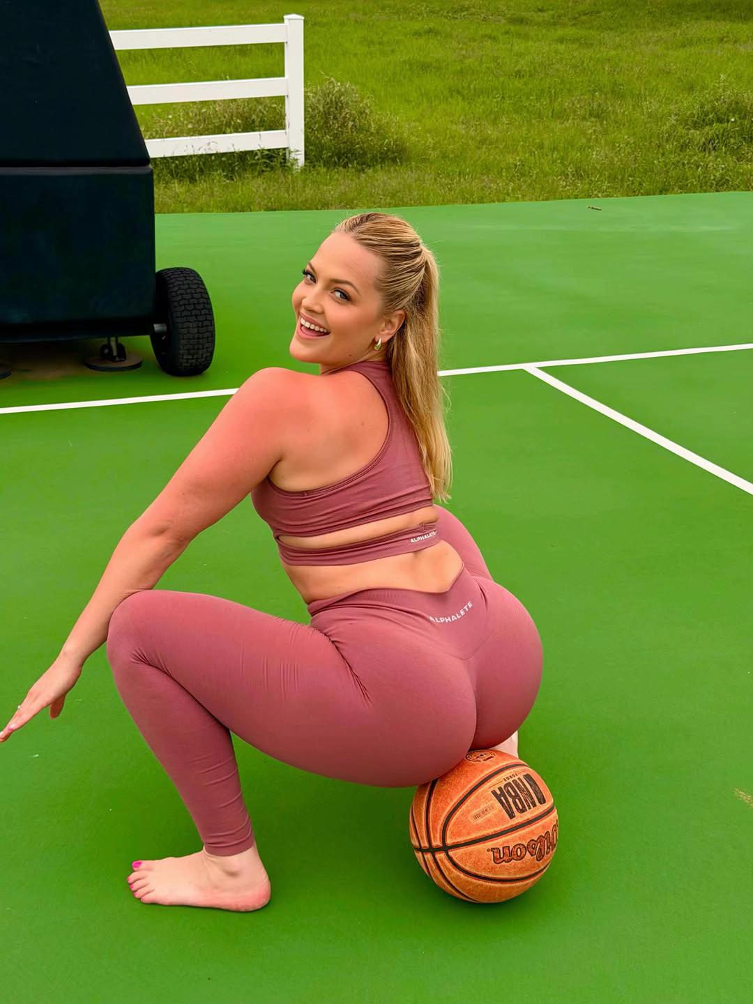 @Alexis Texas
