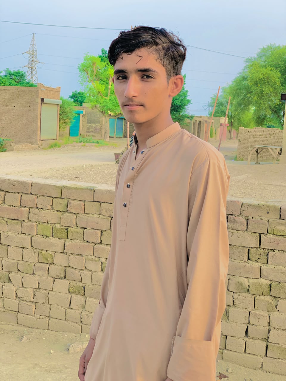 @ایوب لاشاری