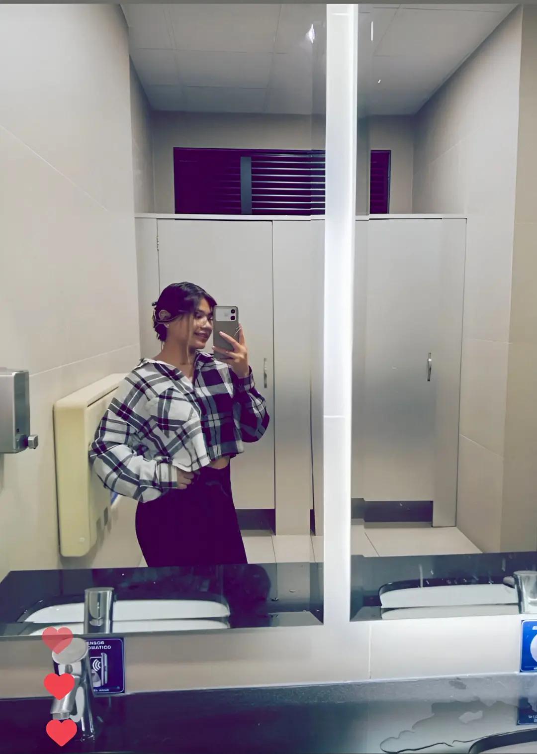 @Elizabeth⛈️