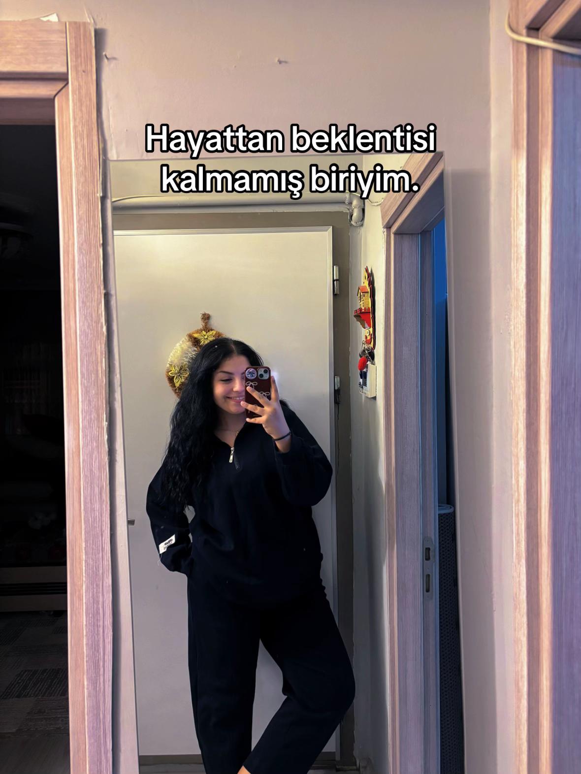@sᴇʟɪ̇ɴ ᴋᴀɴɪɢᴜ̈ʀ🇹🇷