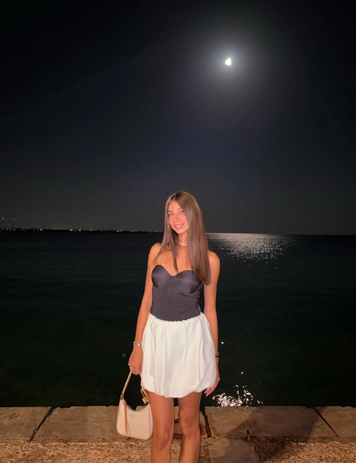 @Frizzii_