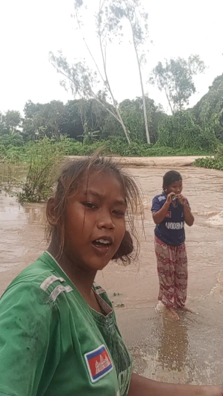 @ចន្ធូធូរyk