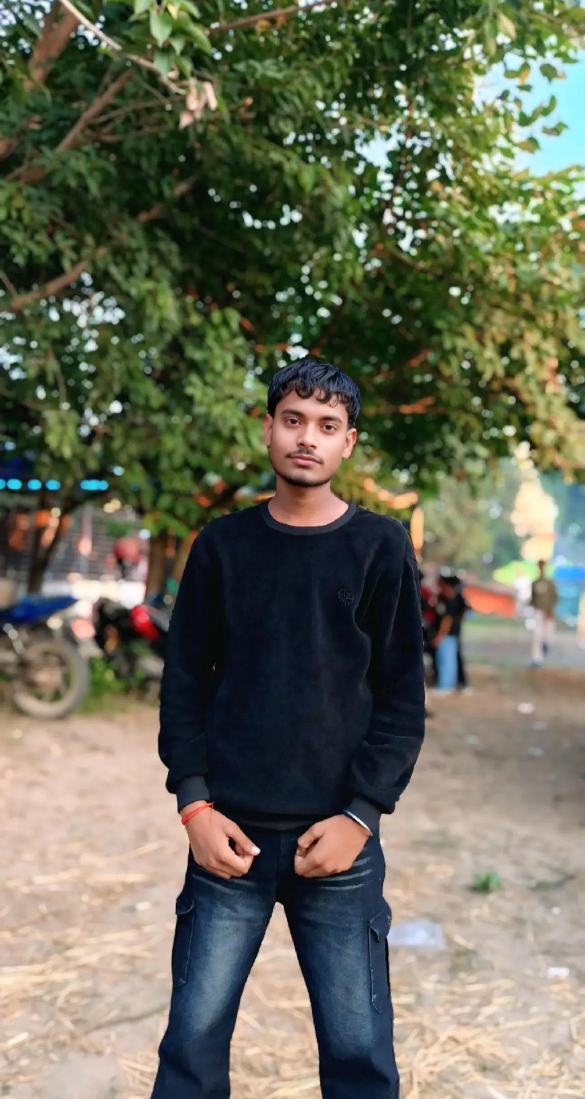 @vikash verma 🖤love 🩶you 🤍🥀