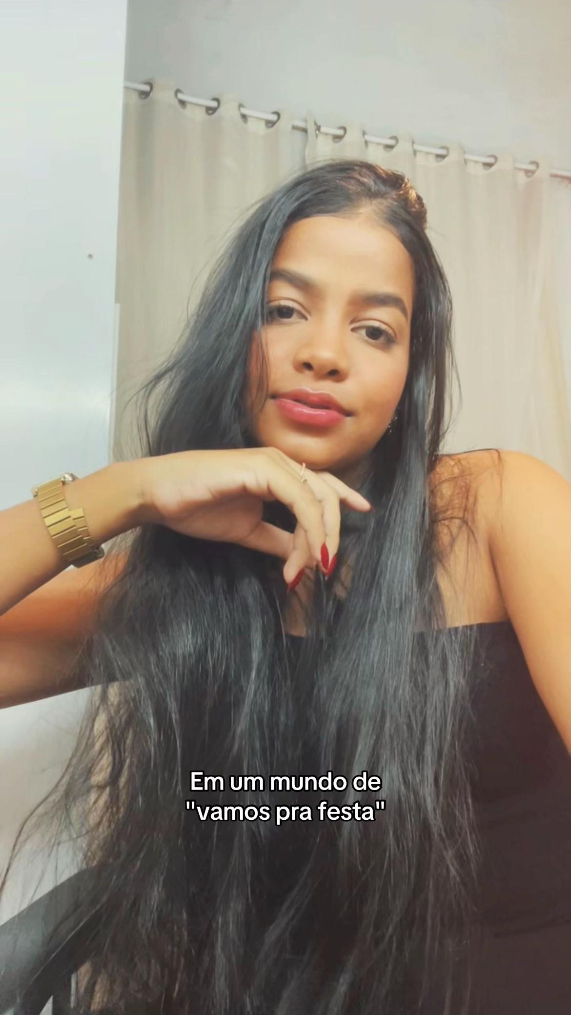 @ʜᴇʟᴇɴᴀ 💋