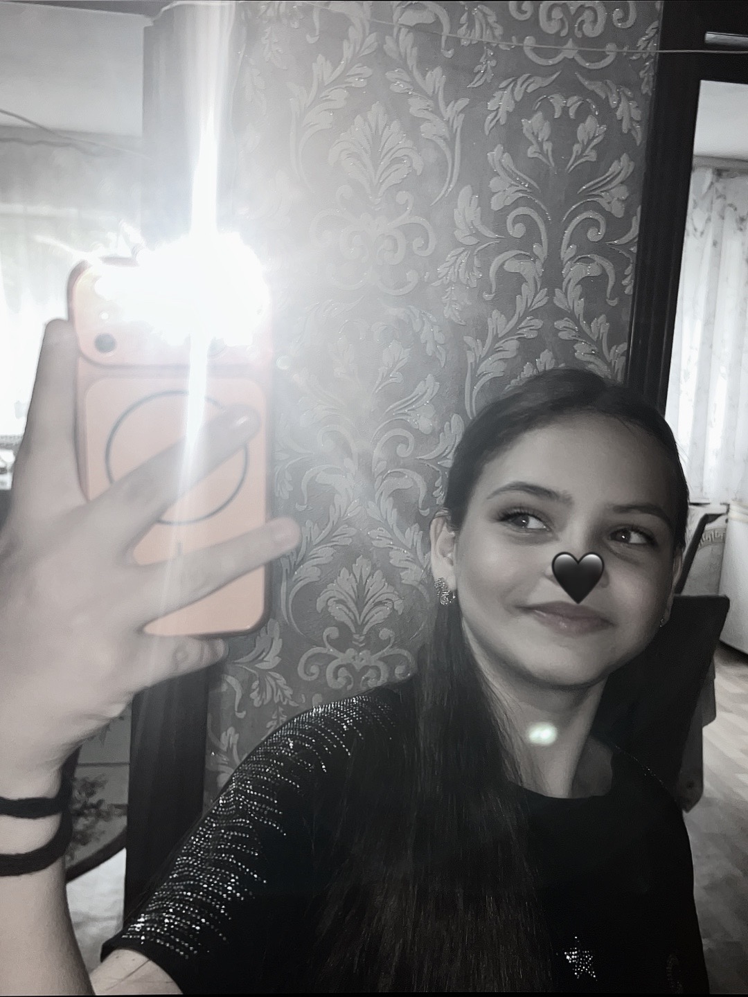 @🖤