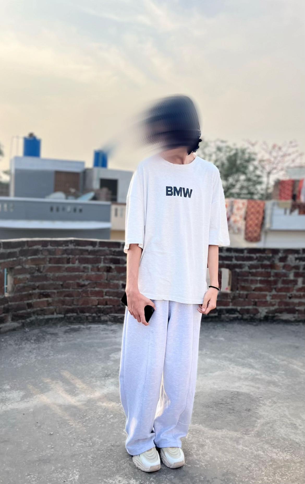 @M A N I 🐼