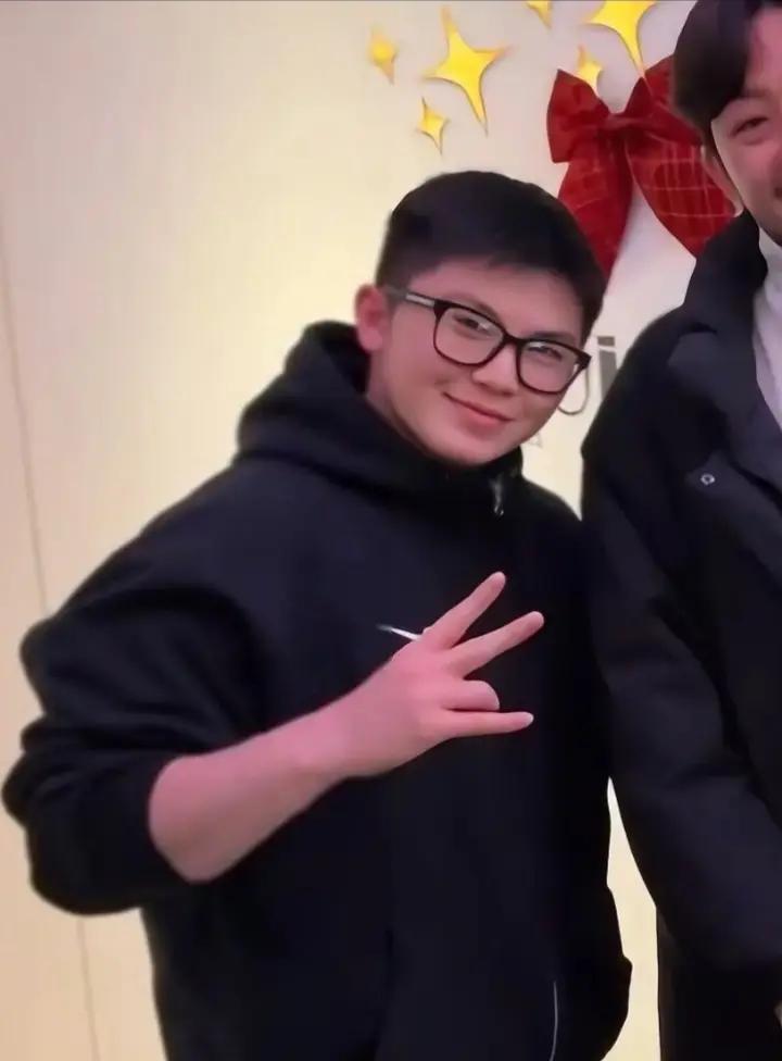 @WOOZI