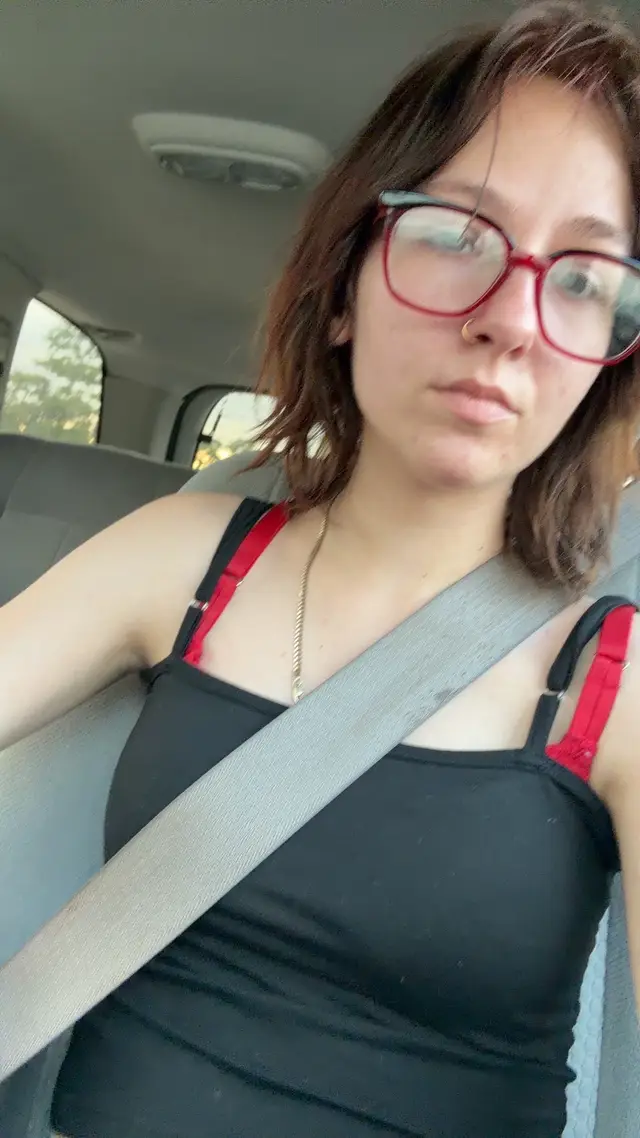 @Julli🥰