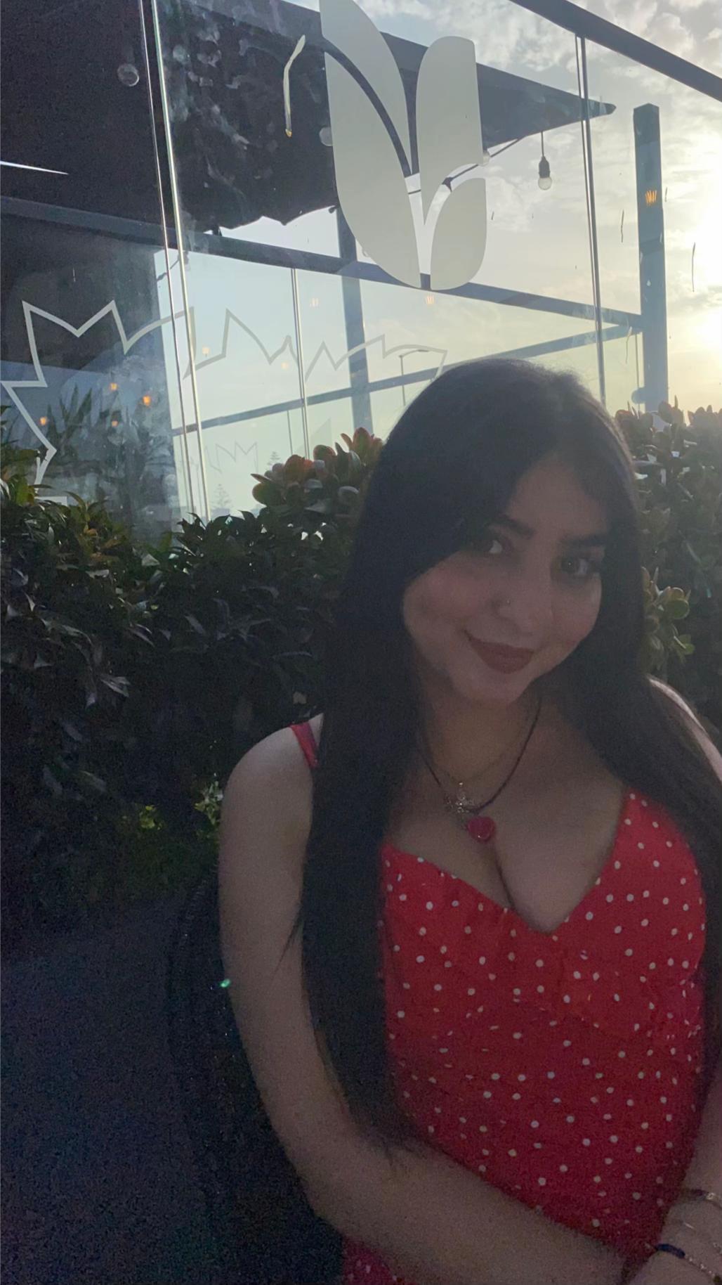 @oumniabetty1
