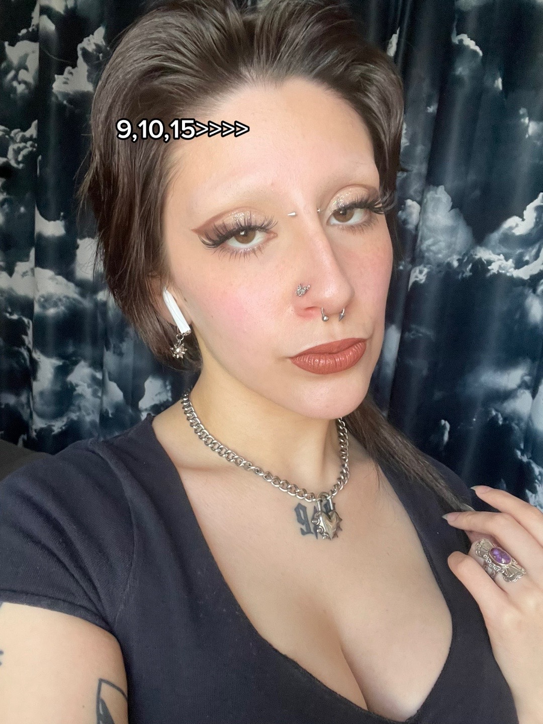 @𖤐 IV&Oslash;!