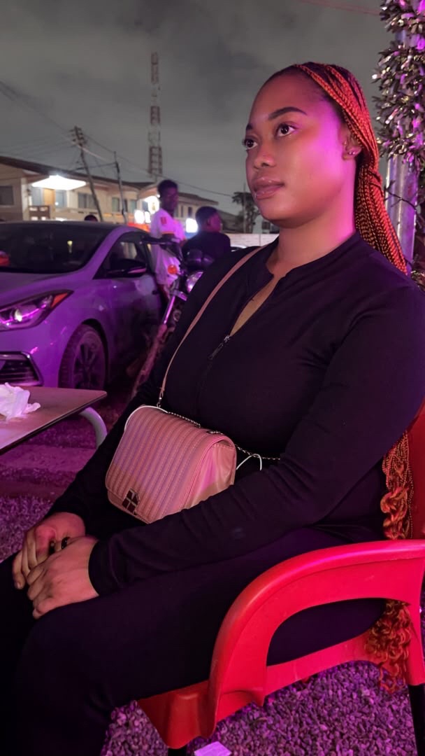@Happy~Queen 🤘🦋