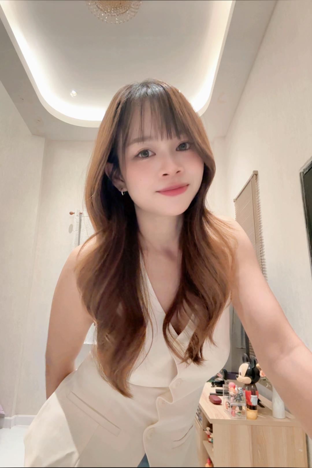 @แป้งโกกิที่ชอบใส่เสื้อขาว