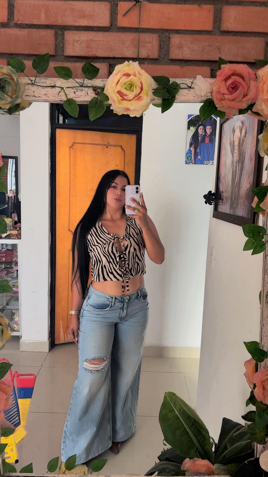 @YINITA ROX 🌸