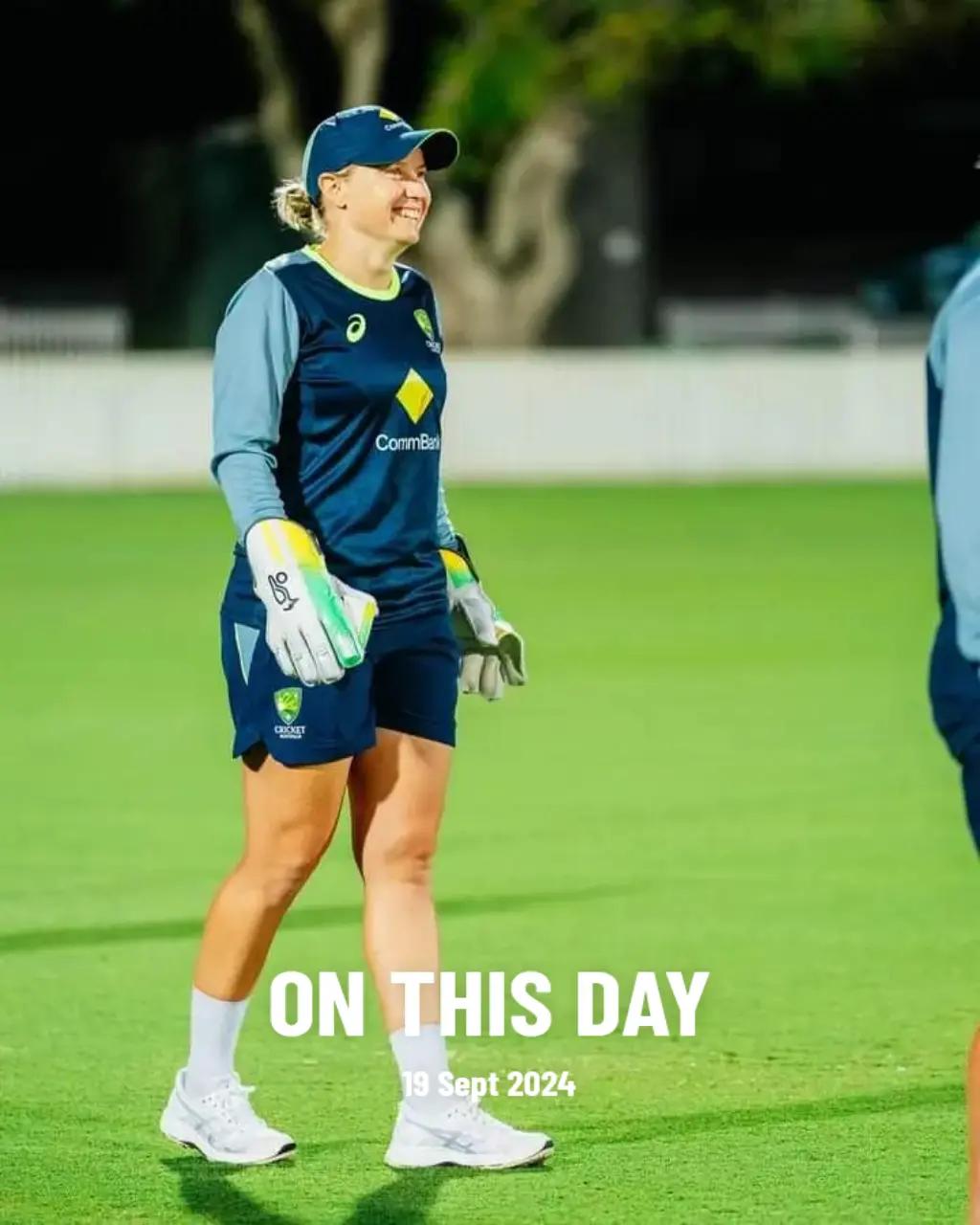@ELLYSE PERRY