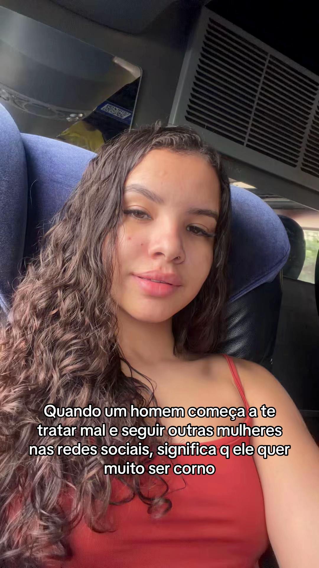 @Gabriely Castro