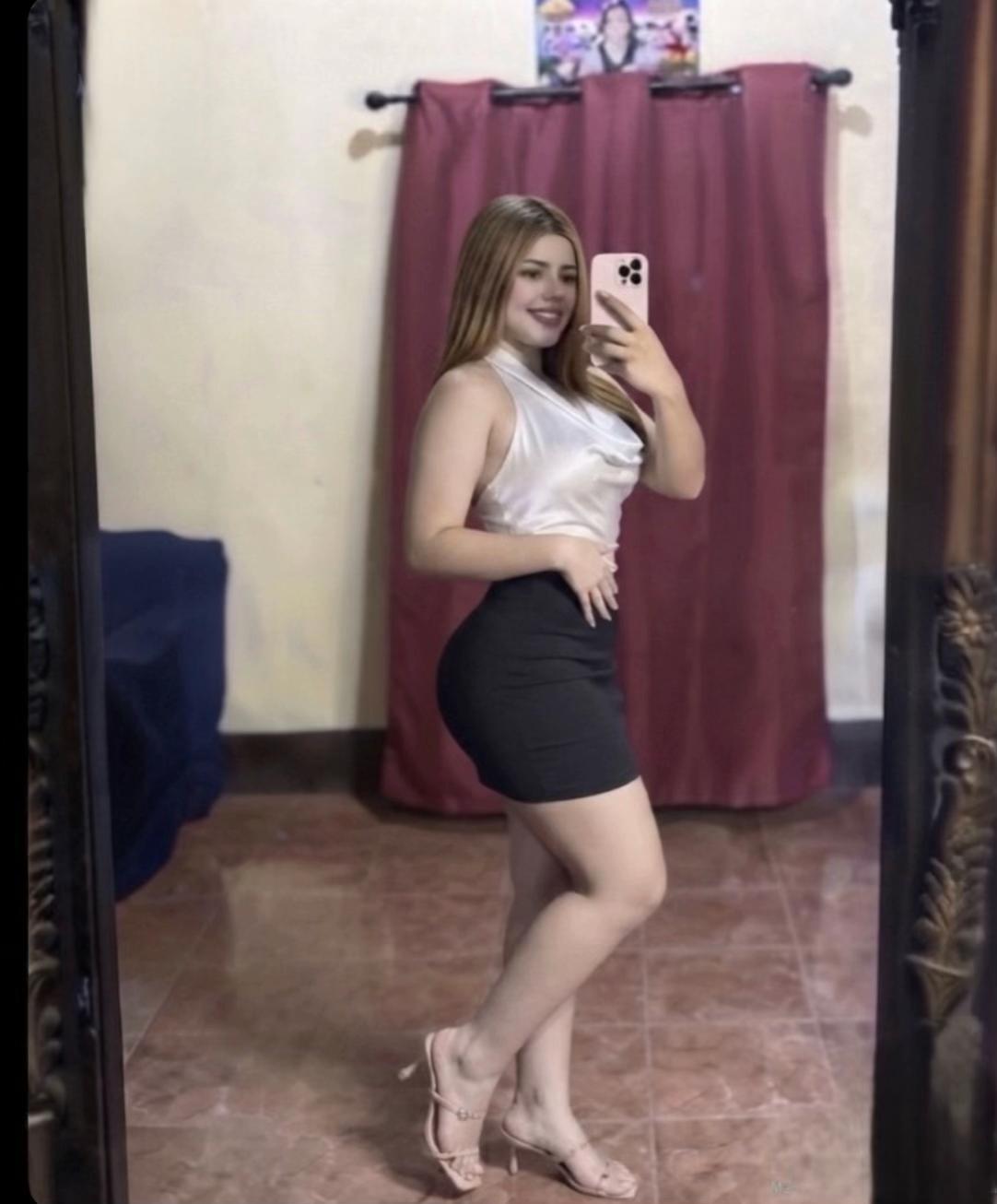 @Emily🦋🥰