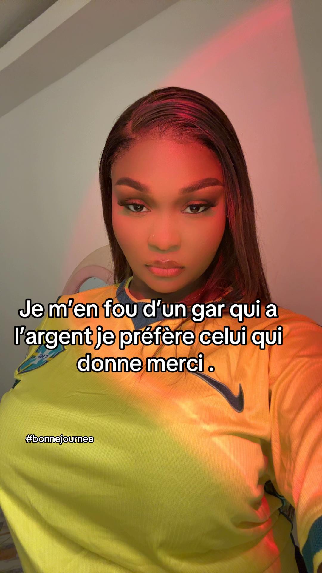 @ESTELLO 🖤🥀