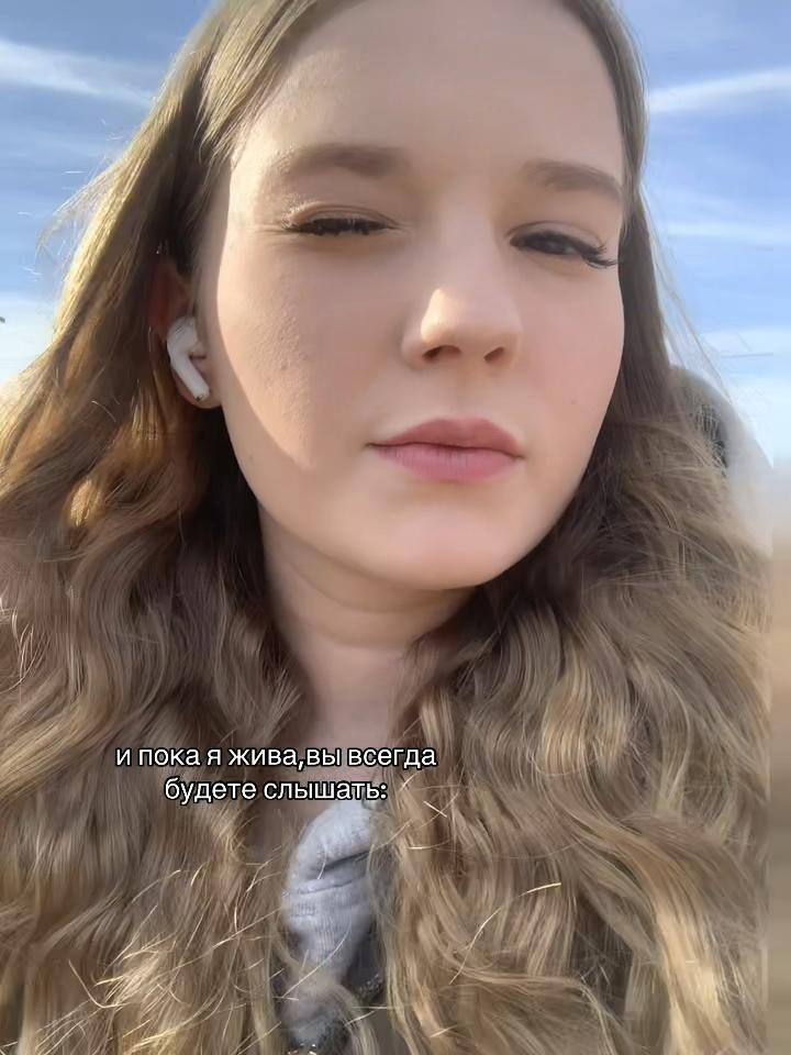 @🙇🏼♀️
