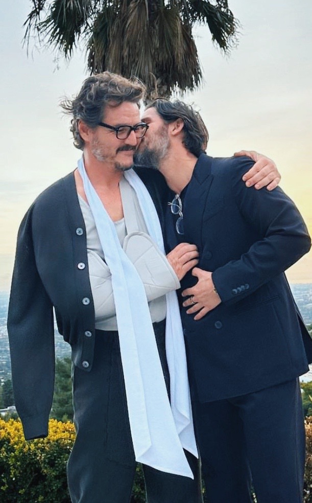 @PedroPascal 🩵