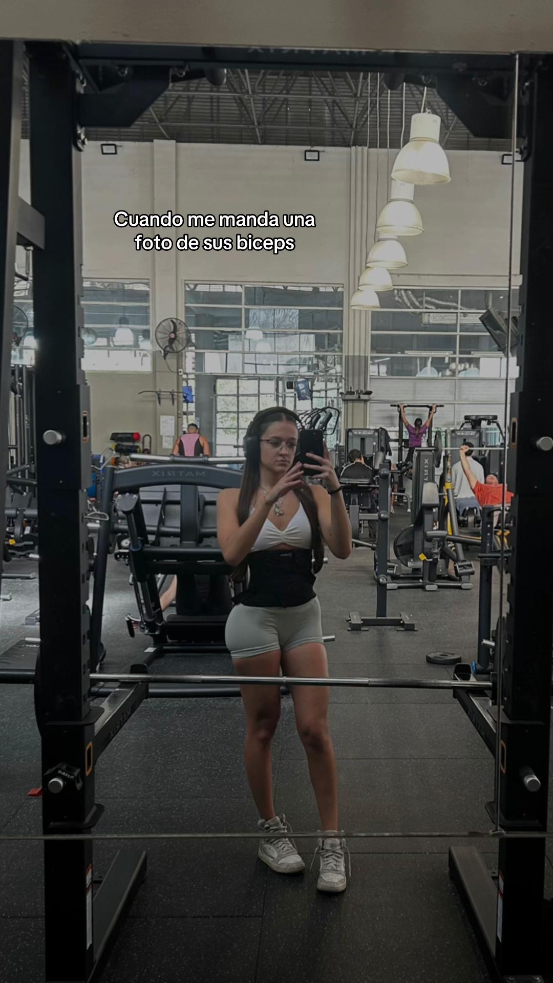 @👑