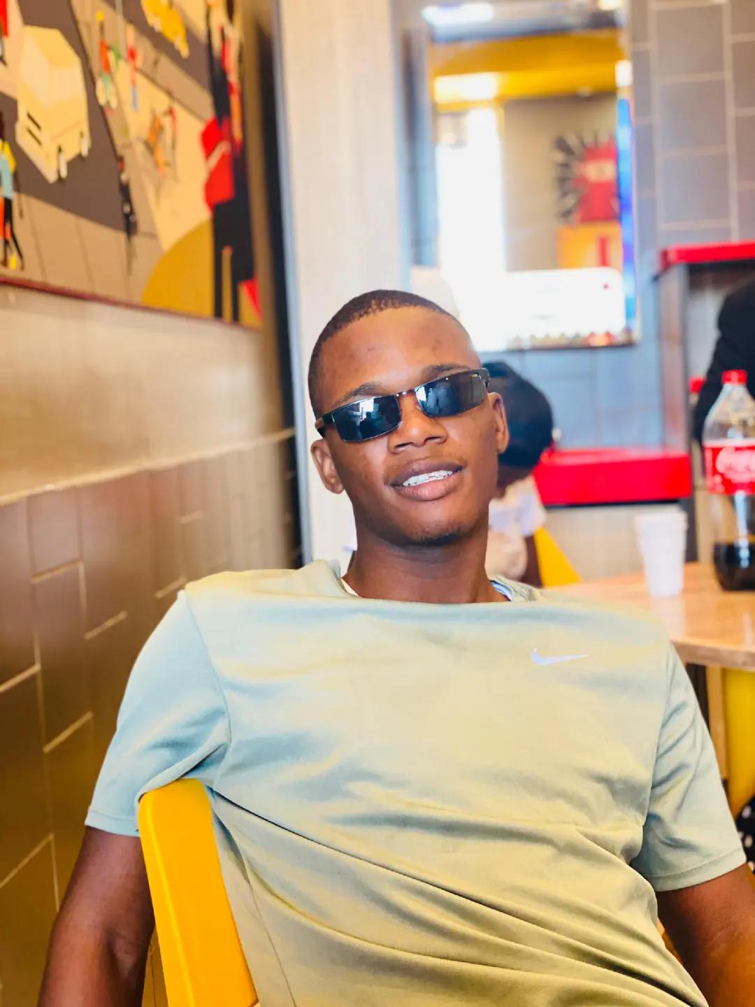 @Sizwe🇧🇼🇿🇦🇧🇼🫠
