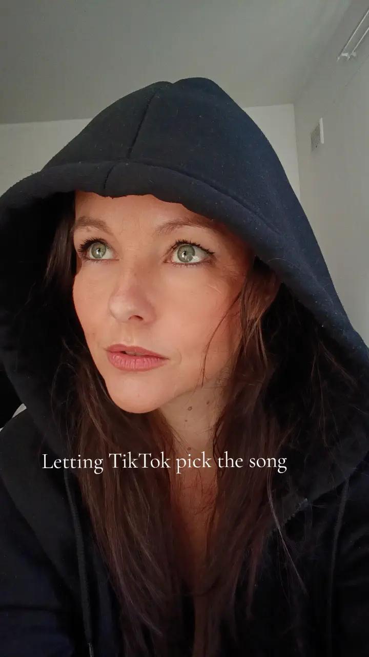 @KinkyLyrical