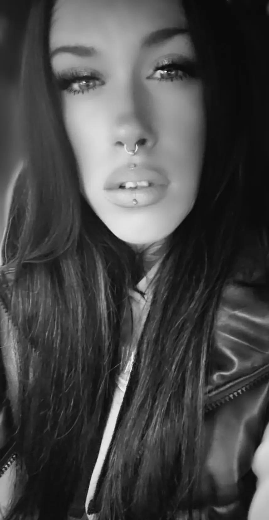 @️🖤𝕿𝖊𝖚𝖋𝖊𝖑𝖘𝖜𝖊𝖎𝖇️🖤