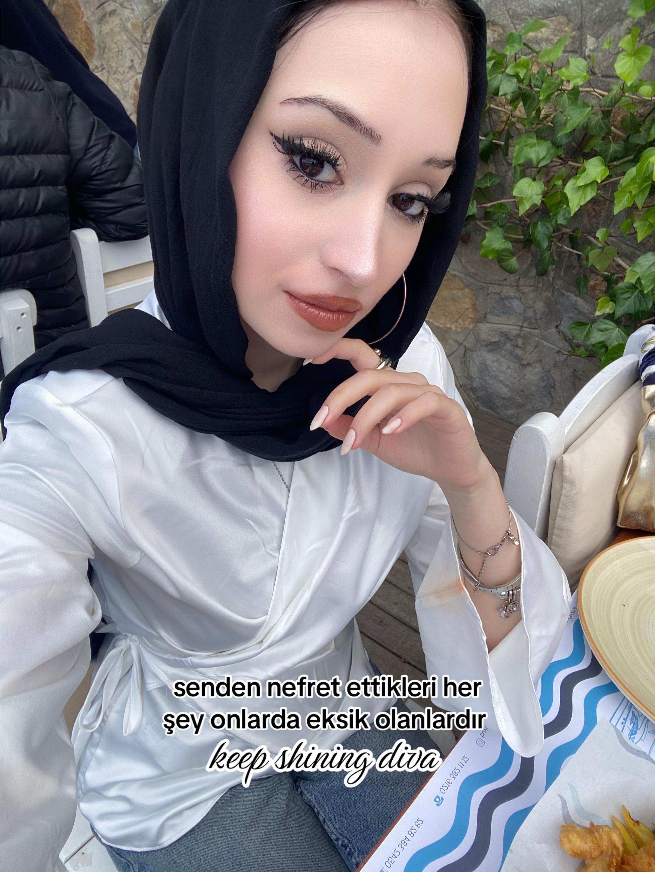 @şevval🪩