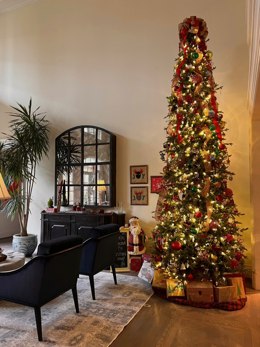 @Interior Designer & Builder