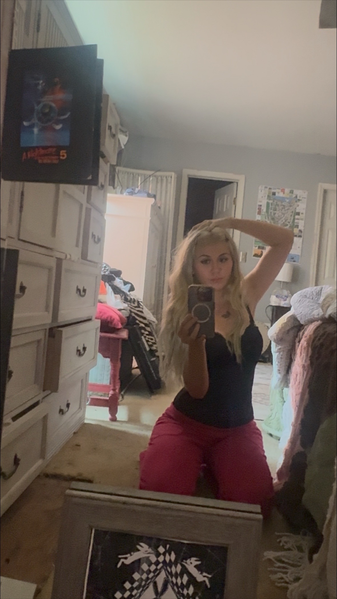 @lay 𖣂