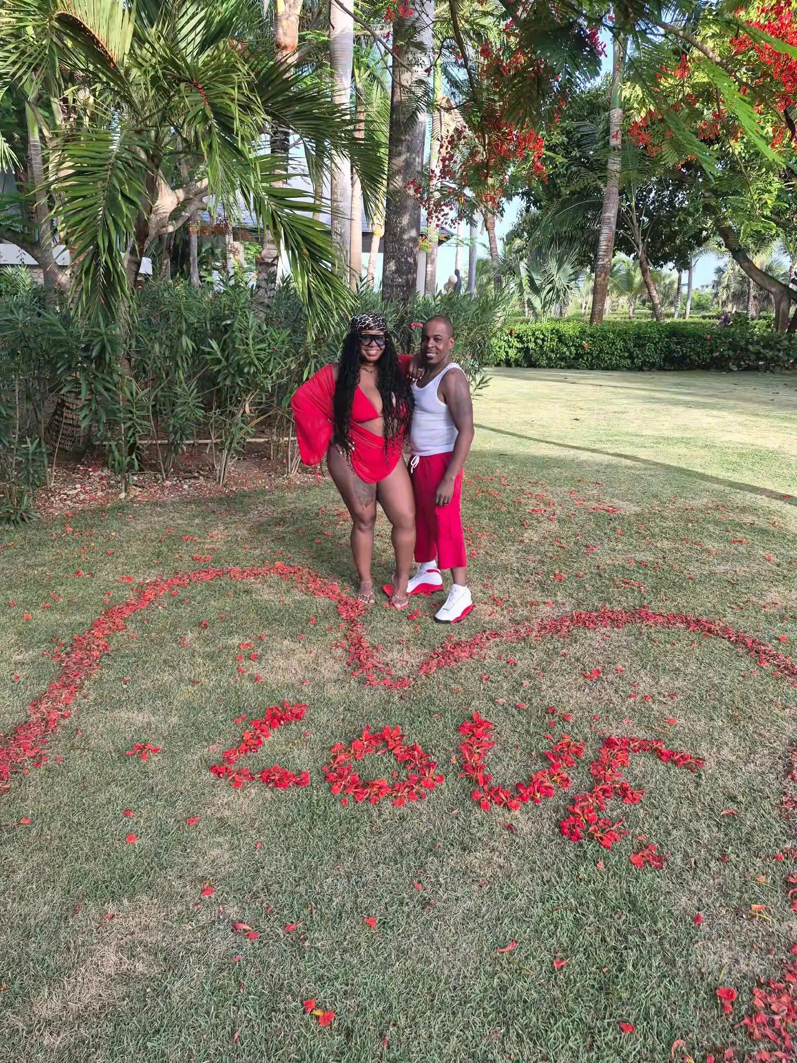 @TheeToya❣️
