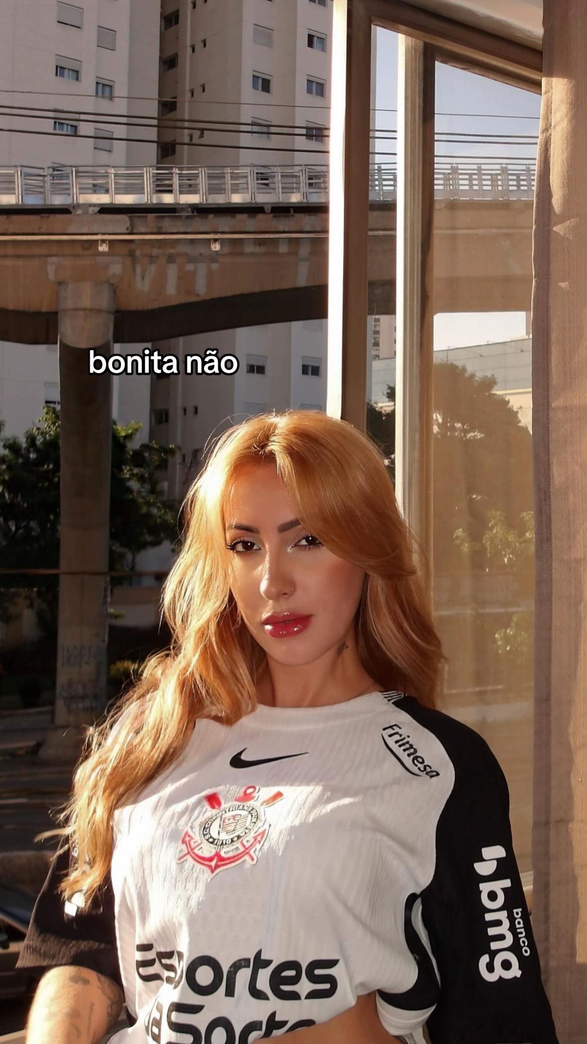 @N&aacute; Uch&ocirc;a