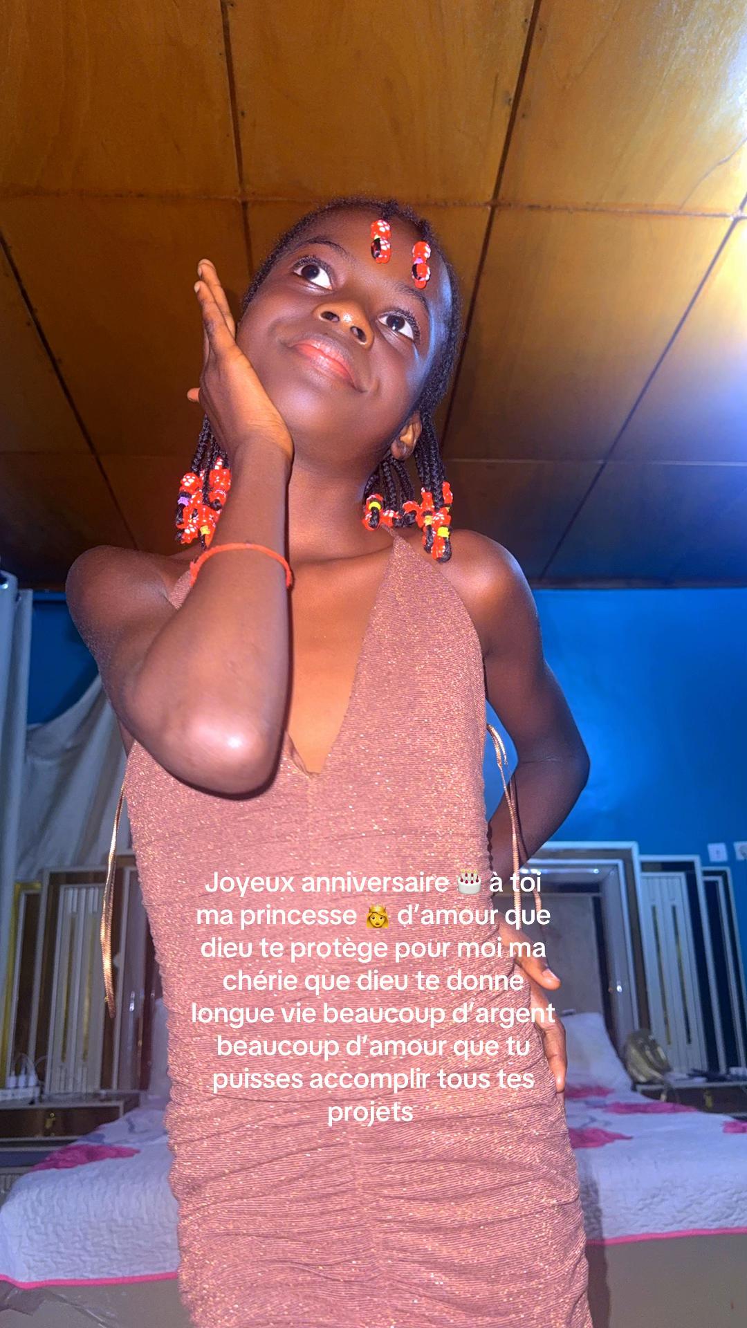 @&Eacute;L&Eacute;GANCE MIMISHEVA