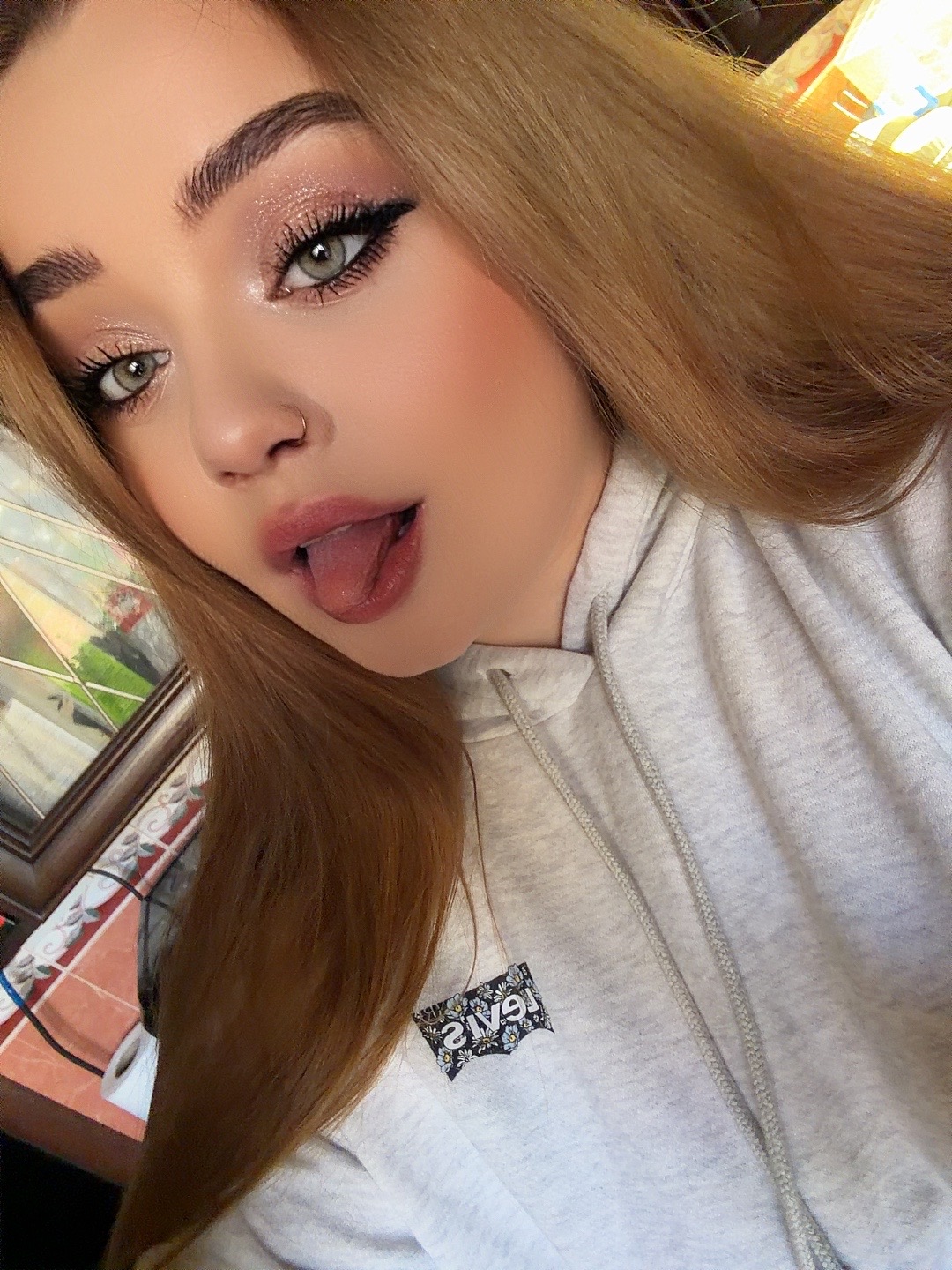 @anafox