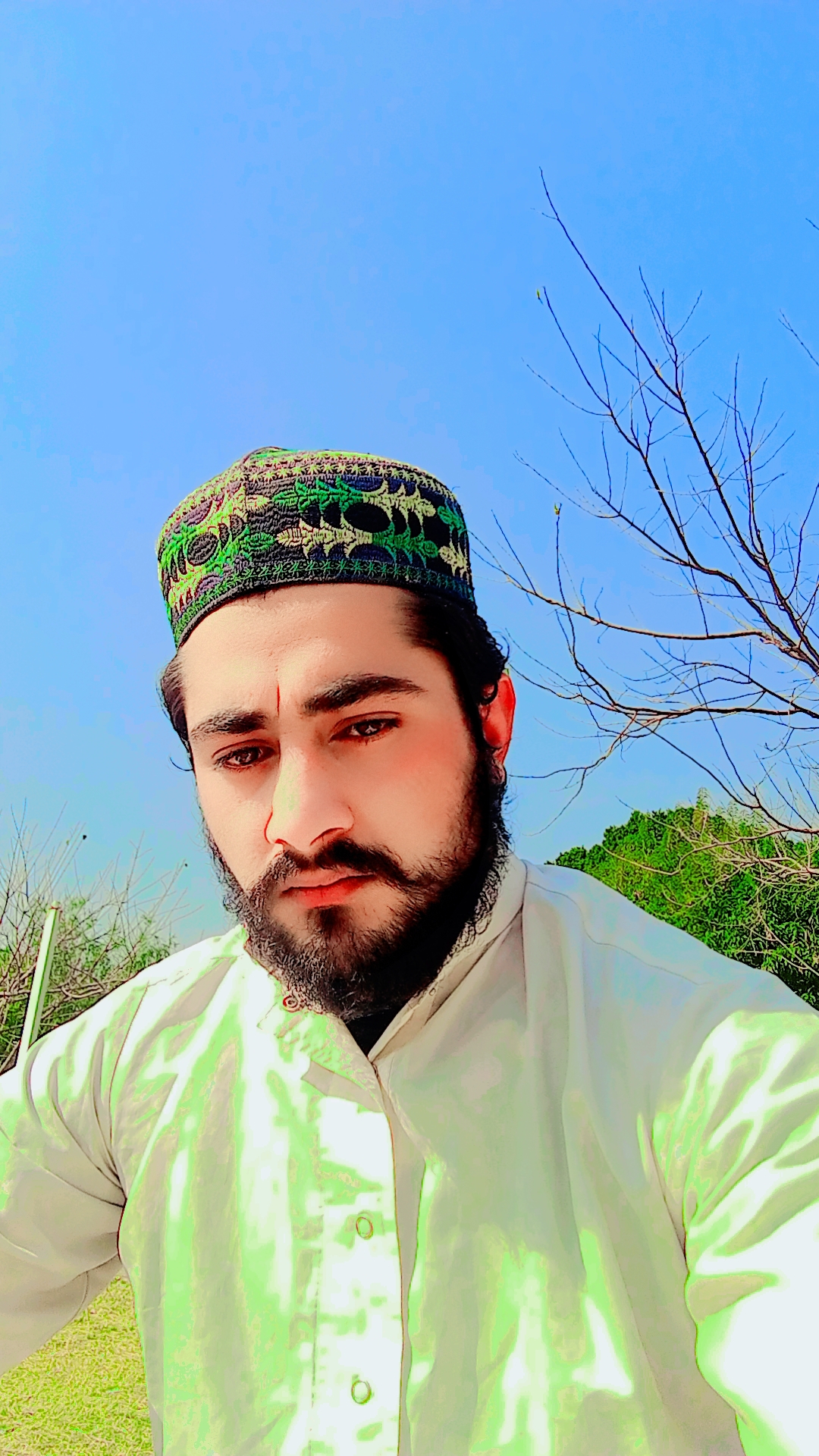 @🕊️Manawar shah🕊️