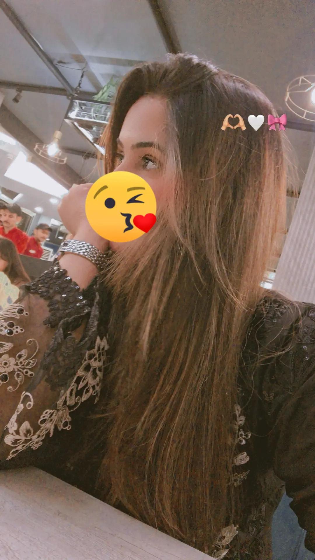 @Marŕÿ_QUêên🦋