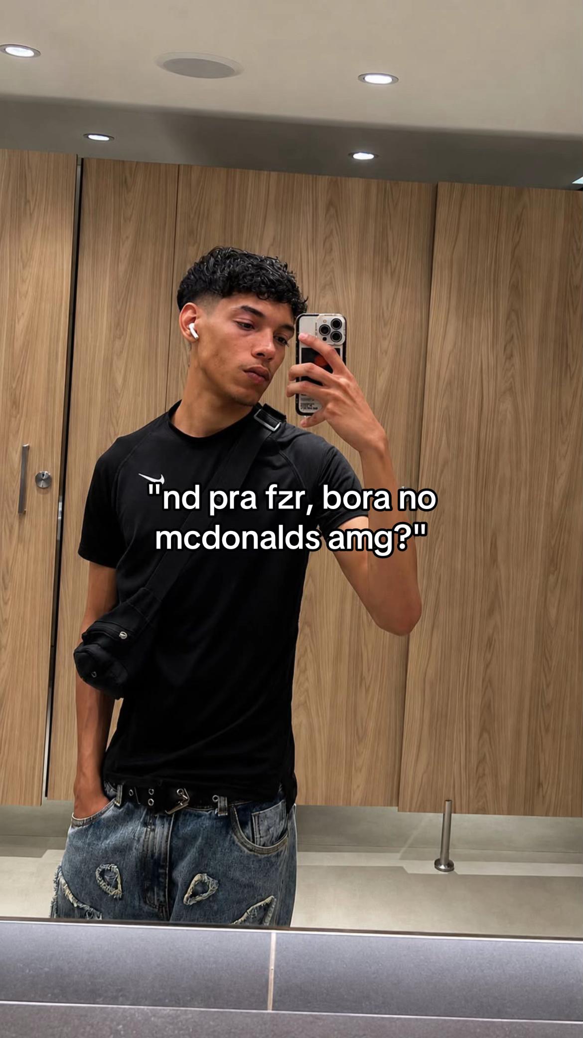 @Giovanny メ𝟶